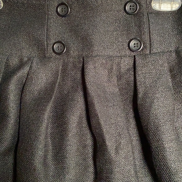 BCBGeneration high waisted skirt - with pockets! - sz 8 - Picture 4 of 4